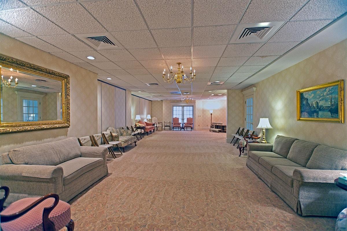 Lanier Funeral Home gallery image 3